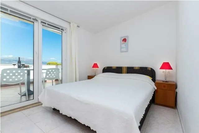 Seaview Apartment Rose Traù Croazia